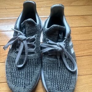 Women’s/Kids Adidas Black and White Sneakers with Knit Upper